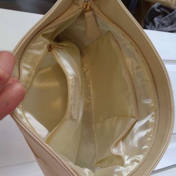 Temptation Italy beige envelope clutch purse NWoT - Picture 15 of 16